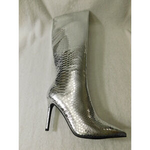 W657 I.N.C. International Concepts Silver Snake Skin Rajel Dress Boots - 8.5 M